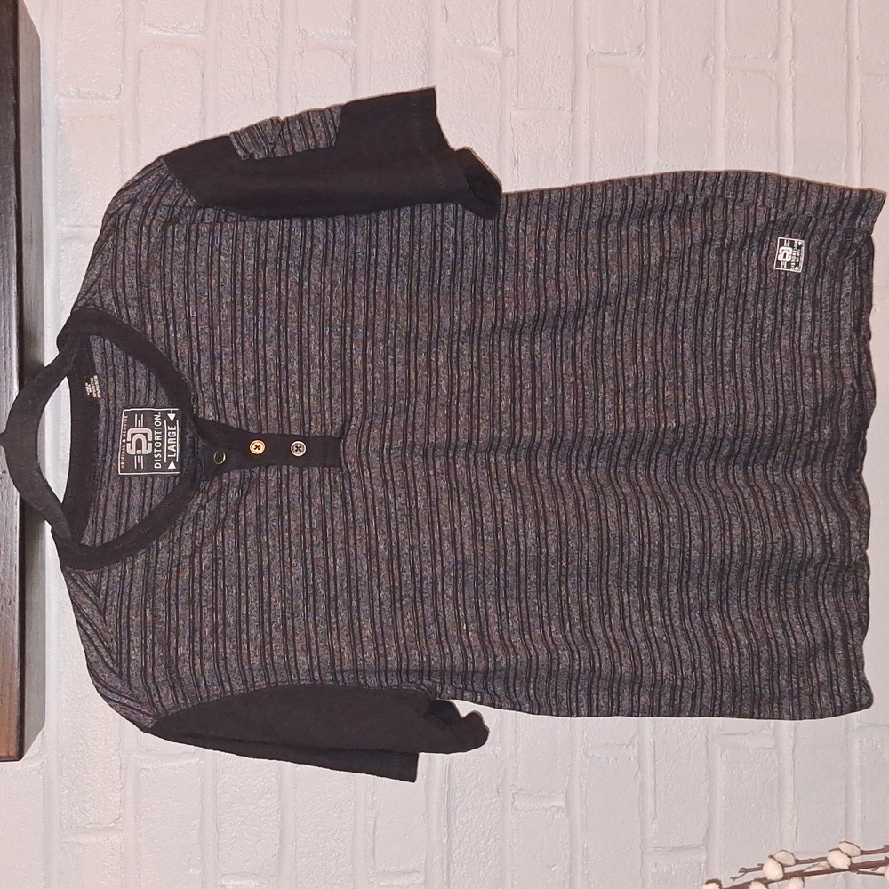 Henley shirt by Social Distortion L